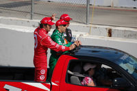 Dario Franchitti, Tony Kanaan  & Will Power Victory Lap